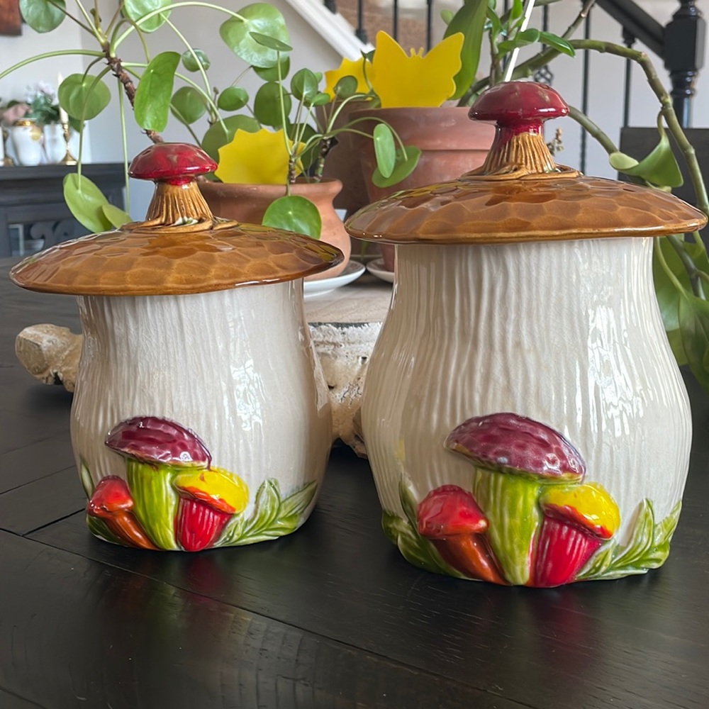 Vintage McCoy ceramic mushroom canisters set of two mccoy 500 USA MCM
